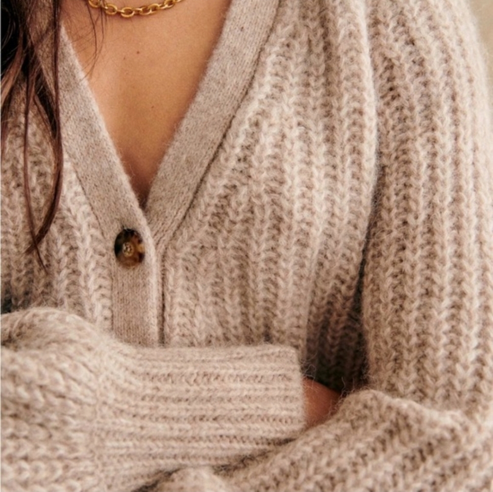 SÉZANE Basile Chunky Knit Mohair Cardigan Beige Grampacore Oversized S Like New - Picture 3 of 11